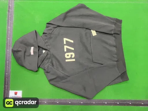 EH04 - 1977 Iron Black 黑色