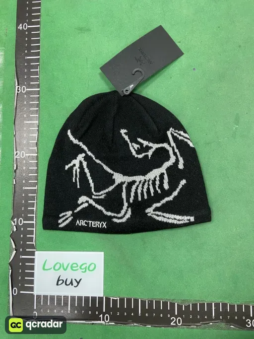 Color Classification: Black Feel Hat