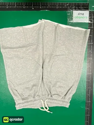 Middle Flower Gray