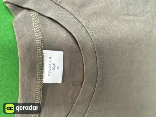 浅灰色 石墨