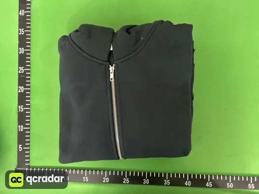 黑色外套(black zip-up)