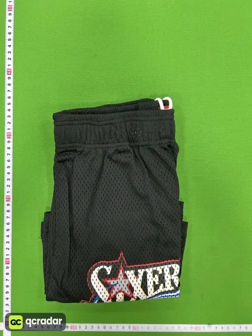EE63 - 76ers Short Black