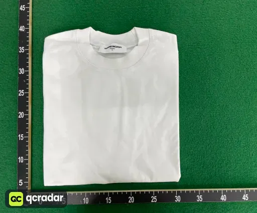 白色(white)