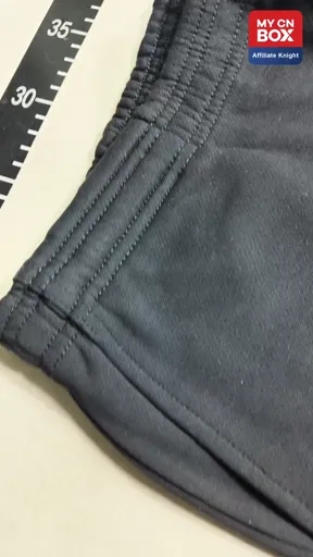 Black Sweatpants [10 Styles]