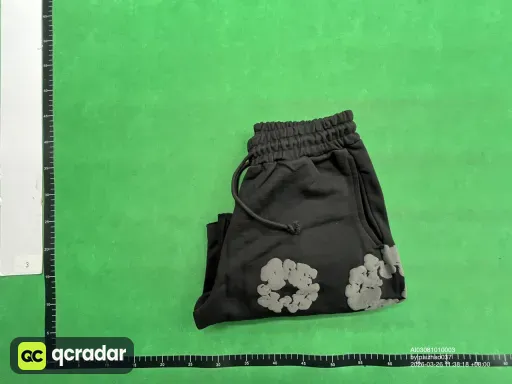 黑拼黑