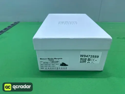 白色牛仔黑漆