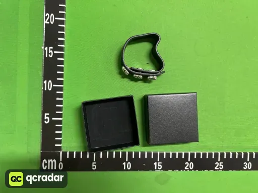 颜色分类:黑色爱心