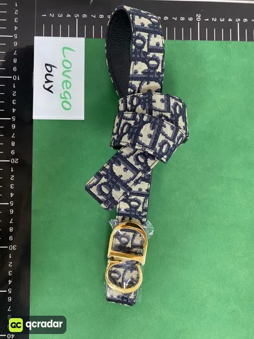 style: 蓝色金扣