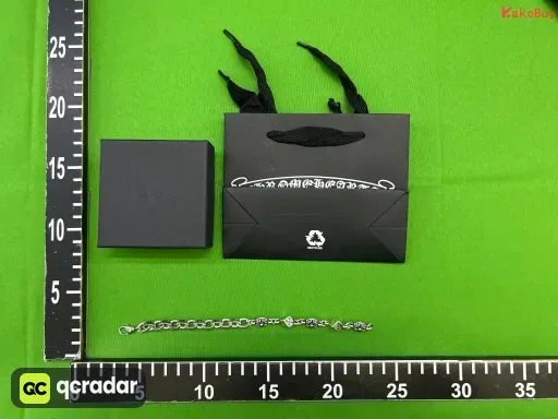 款式:骰子拼接字母