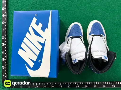 款式配色:AJ1闪电倒钩高帮