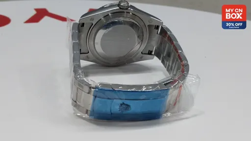 Silver Case Blue Dial · Three-Link Strap