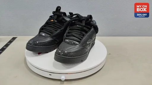 Foshan Batch Pure Black Pebbled Leather