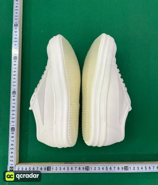RO侵权白色皮面