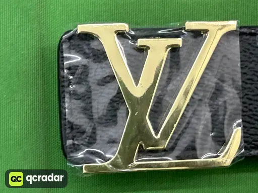 黑花金扣