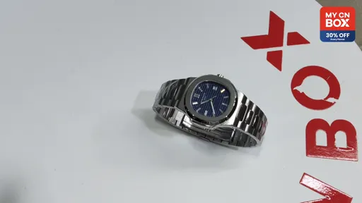 Silver Case · Square Diamond Blue Dial Steel Strap