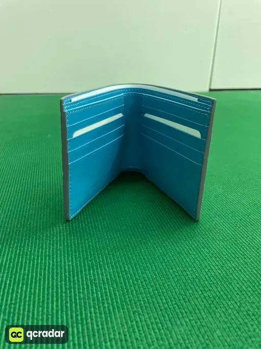 闪电灰