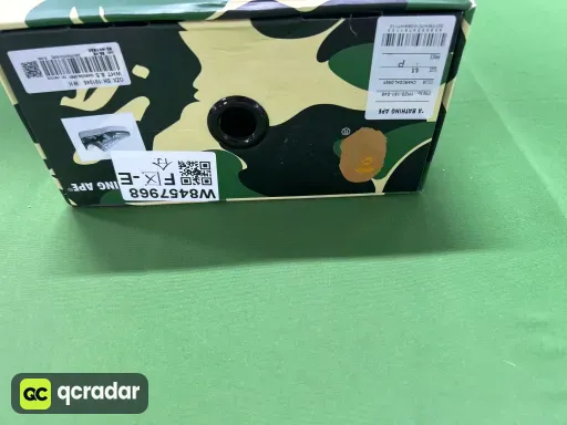 配色:1H20-191-046漆皮黑灰白