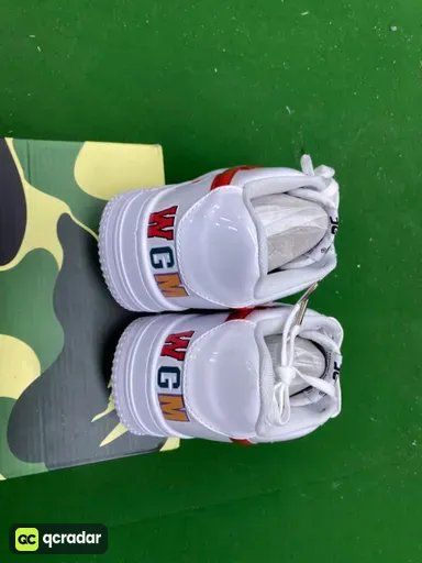 Shark White