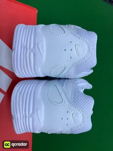 尺码:US 8.5