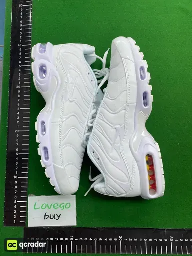 Size: US 10