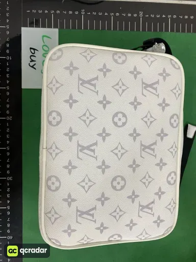白色