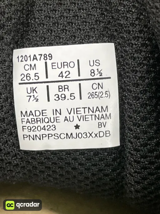 1201A789-020 black