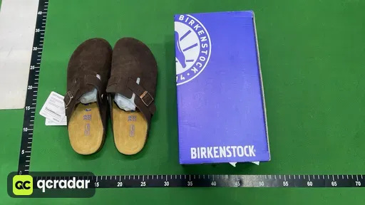 卡其色 khaki