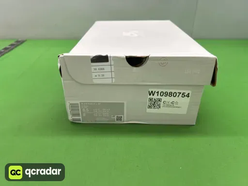 经典纯黑