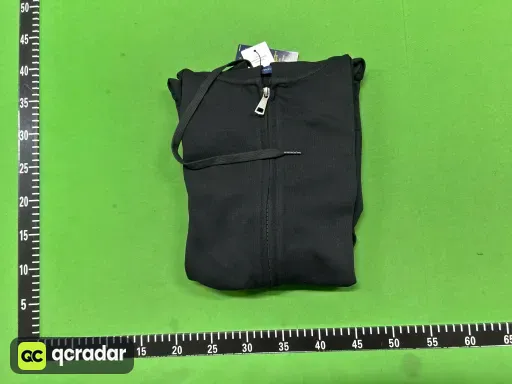 拉链款黑色白标