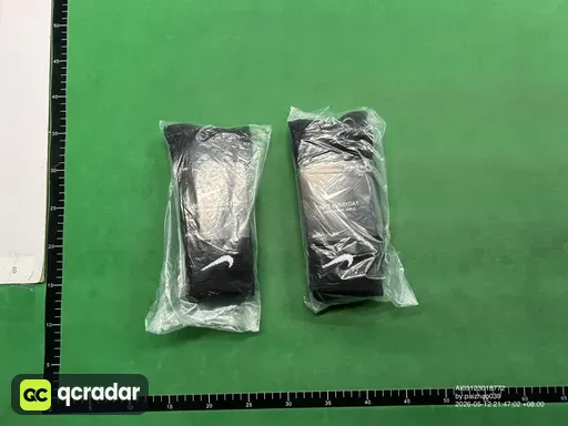 黑色高筒