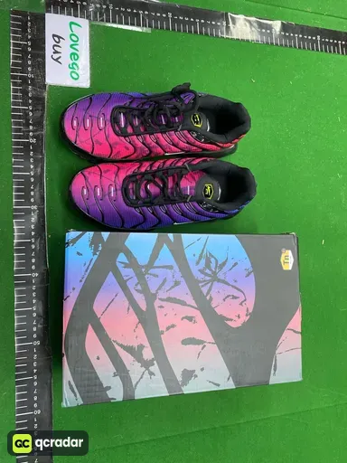 colors: 11