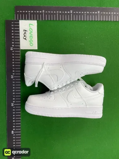 纯白