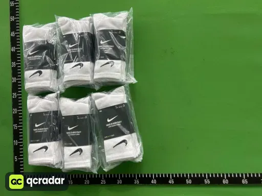 白色高筒毛巾底