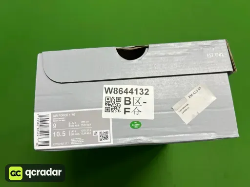 款式配色:AF1空军白低CW2288-111