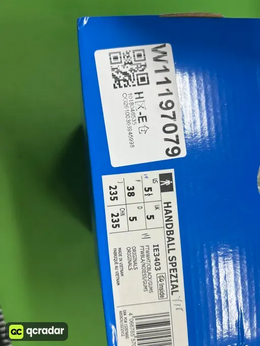 9号白黑色IE3403