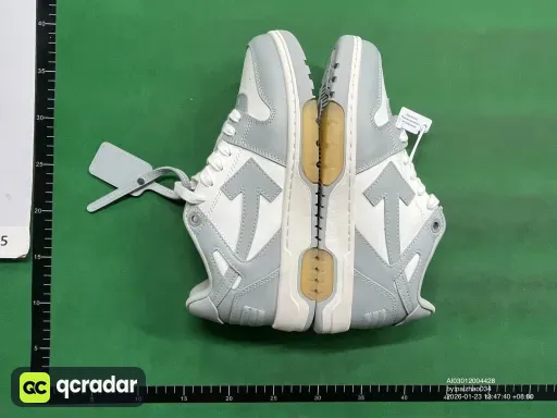尺码:42 UK8 US9