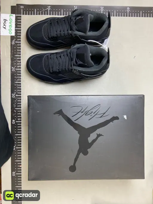 款式配色: GX AJ4黑猫