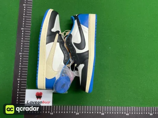 AJ1闪电倒钩低帮