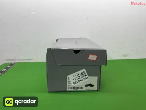 款式配色:DC 巴黎MOLD拖鞋黑色