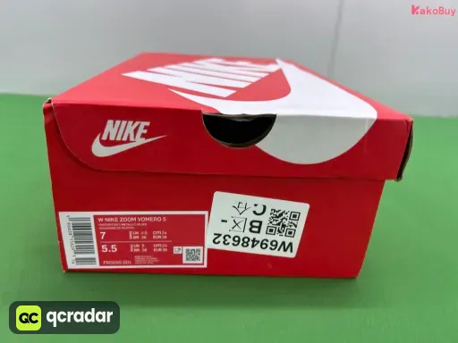 款式配色:Z版 Nike Vomero5 白粉 FN3695-001