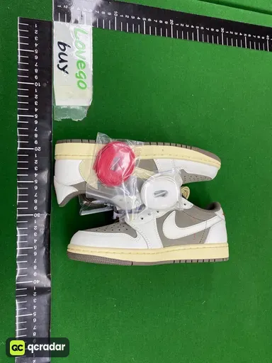 Color matching: LW同源 AJ1 TS白粽低帮 编码（1）