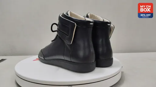 Black High-Tops
