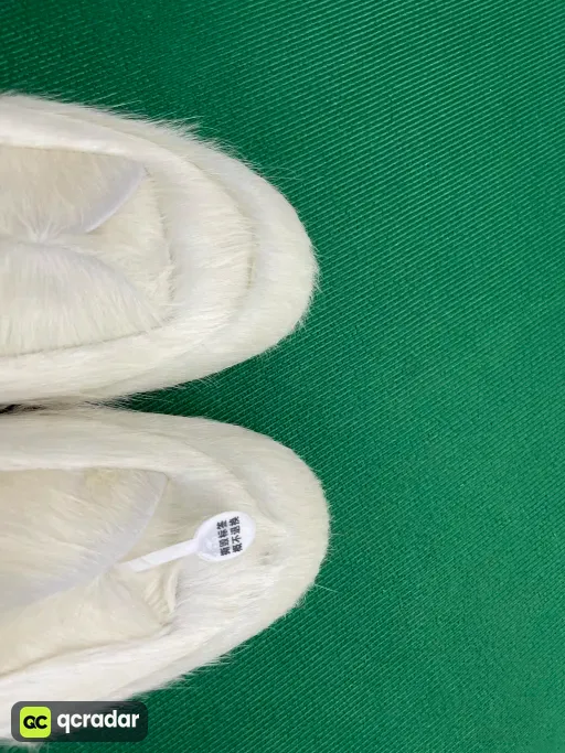 白色马毛高帮（定制10天左右）鞋面随机黄斑在意勿拍
