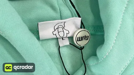 浅绿卫衣