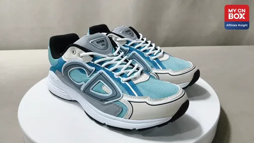 No. 4 Blue Grey 560