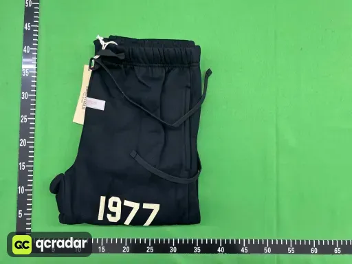 1977裤子黑色