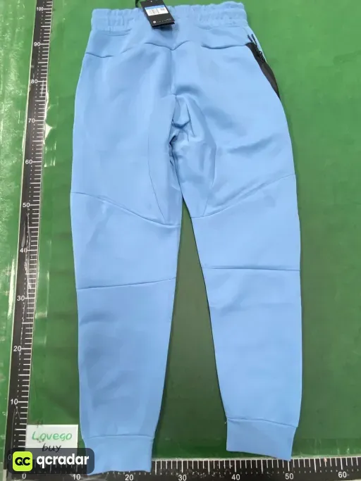 style: 蓝白套装