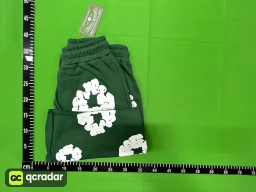8611绿短裤