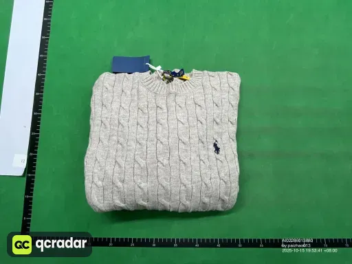 灰色黑标
