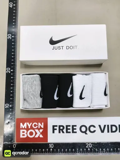 5 pairs [white+white+black+black+gray]